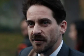 Gonzalo Winter reconoce derrota y felicita a Jeannette Jara