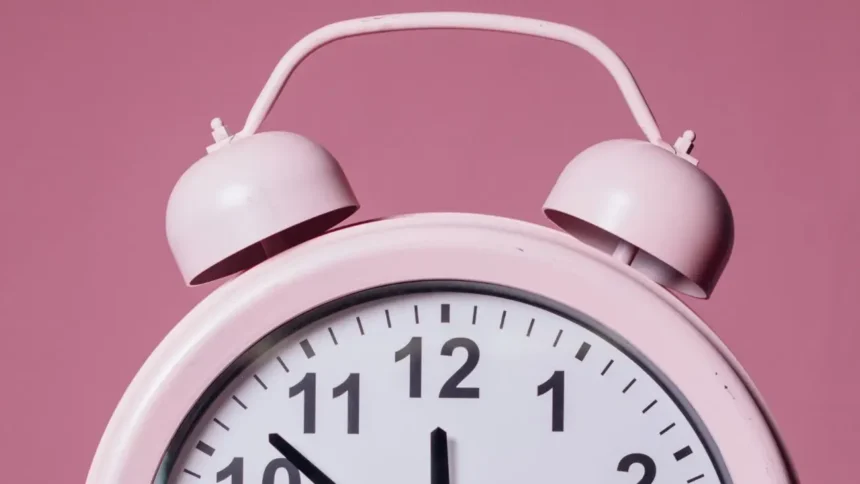 Chile ajustará sus horarios: ¡Descubre cuándo cambiará nuevamente la hora!