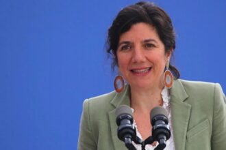 Ministra Etcheverry aborda la baja participación en las primarias del oficialismo