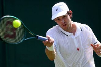 Nicolás Jarry vence en Wimbledon y enfrentará a Learner Tien