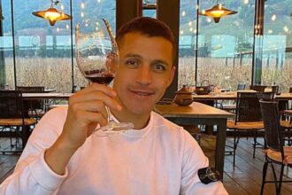 Alexis Sánchez inaugura restaurante, bar y parque en su viña AlmaSoul