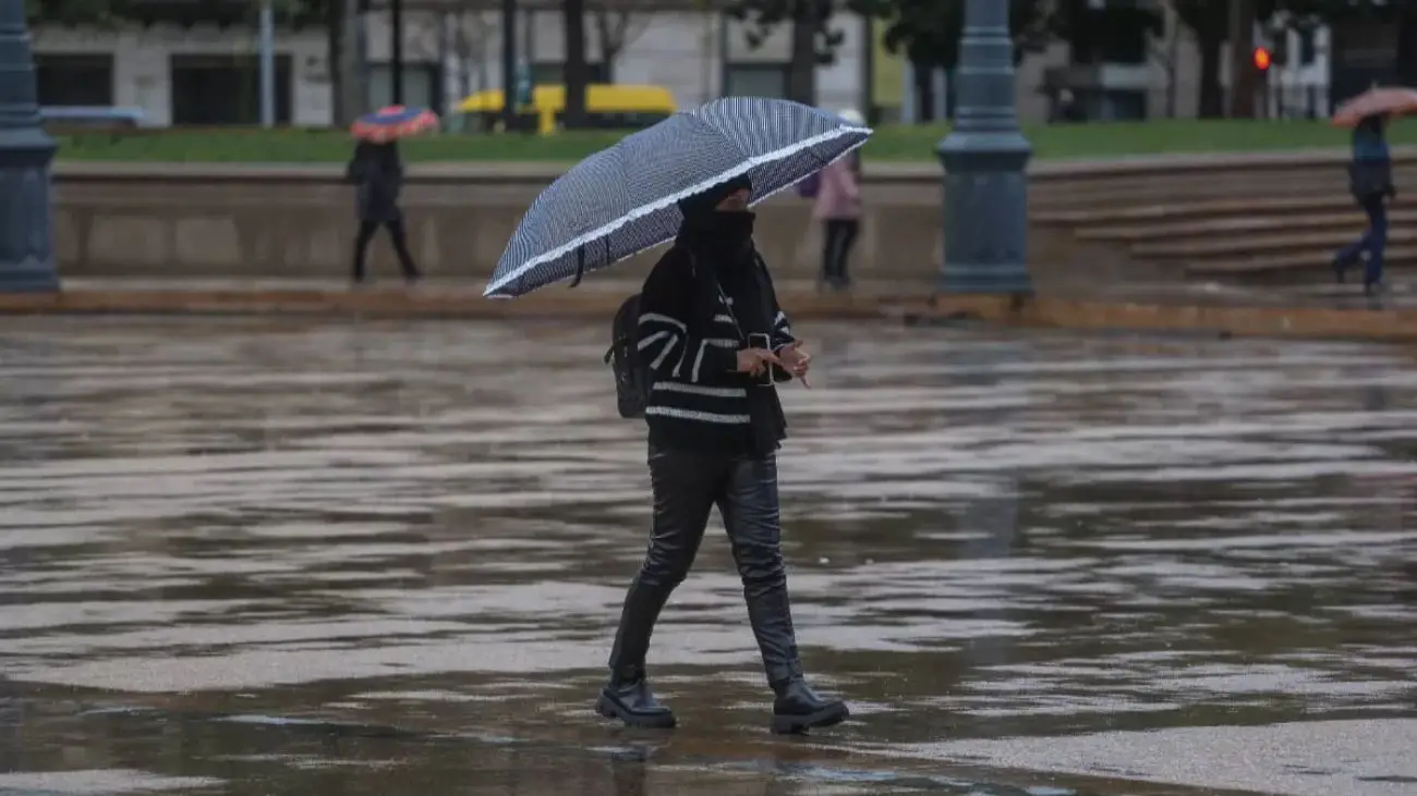 Lluvias intermitentes y posibilidad de aguanieve en Santiago y San José: Revisa el estado del clima en tu localidad Lluvias intermitentes y posibilidad de aguanieve en Santiago y San José: Revisa el estado del clima en tu localidad