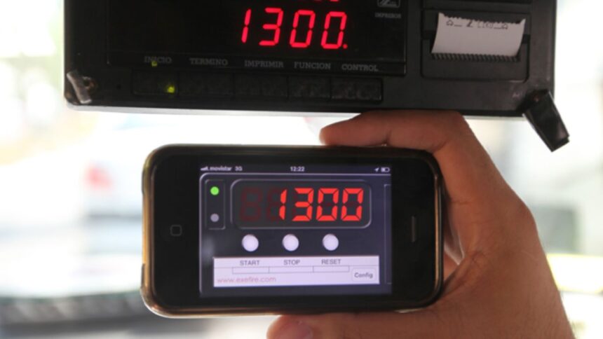 Adulteran taxímetros en Providencia: detectan irregularidades y decomisan aparatos