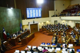 Reactivan debate sobre dietas para expresidentes en la Cámara de Diputados