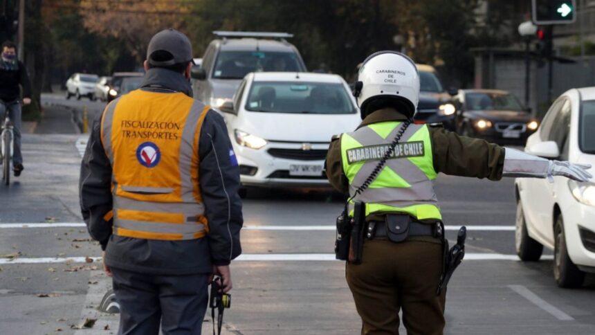 Restricción vehicular en Santiago: ¿Qué autos pueden circular?