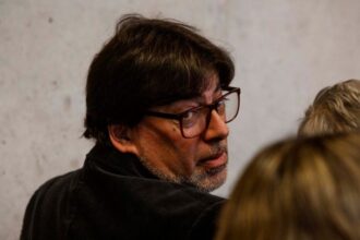 El Partido Comunista respalda la candidatura de Daniel Jadue a pesar del arresto domiciliario