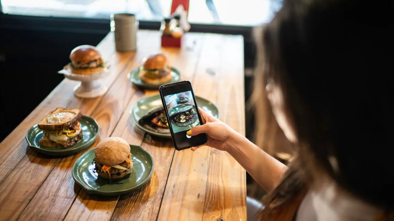 Cómo colaborar con influencers para potenciar tu negocio: consejos clave Cómo colaborar con influencers para potenciar tu negocio: consejos clave