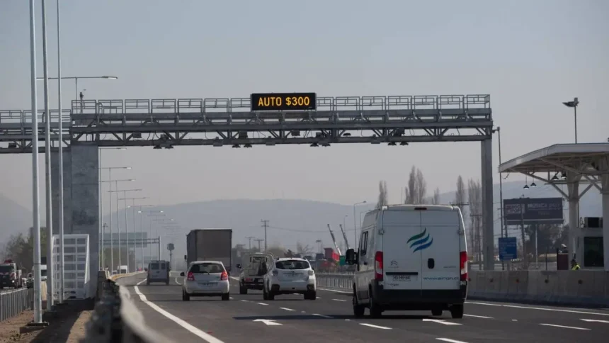 Implementan nuevo sistema de pago en autopistas para conductores sin TAG