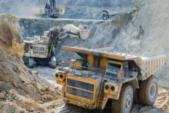 Avances en el Proyecto Santas Gloria: Amplia zona de brecha hidrotermal con sulfuros en pozo SG017