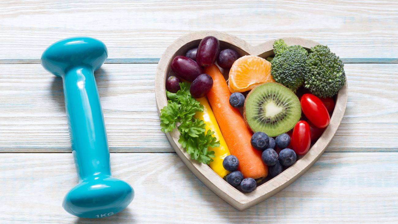Nutrición deportiva: beneficios, alimentos recomendados y cómo mejorar tu rendimiento Nutrición deportiva: beneficios, alimentos recomendados y cómo mejorar tu rendimiento