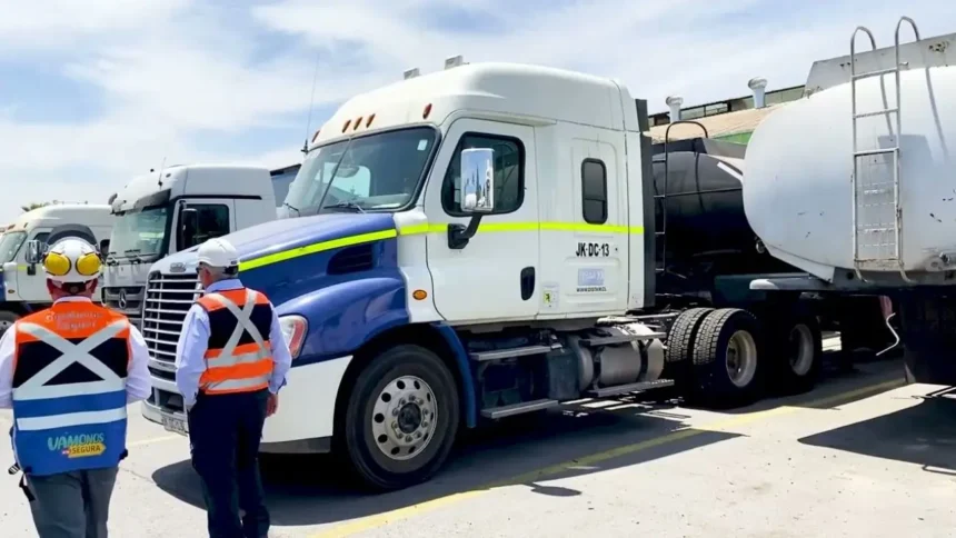 Transportes Santa María: Líder en Seguridad en Transporte de Carga Peligrosa