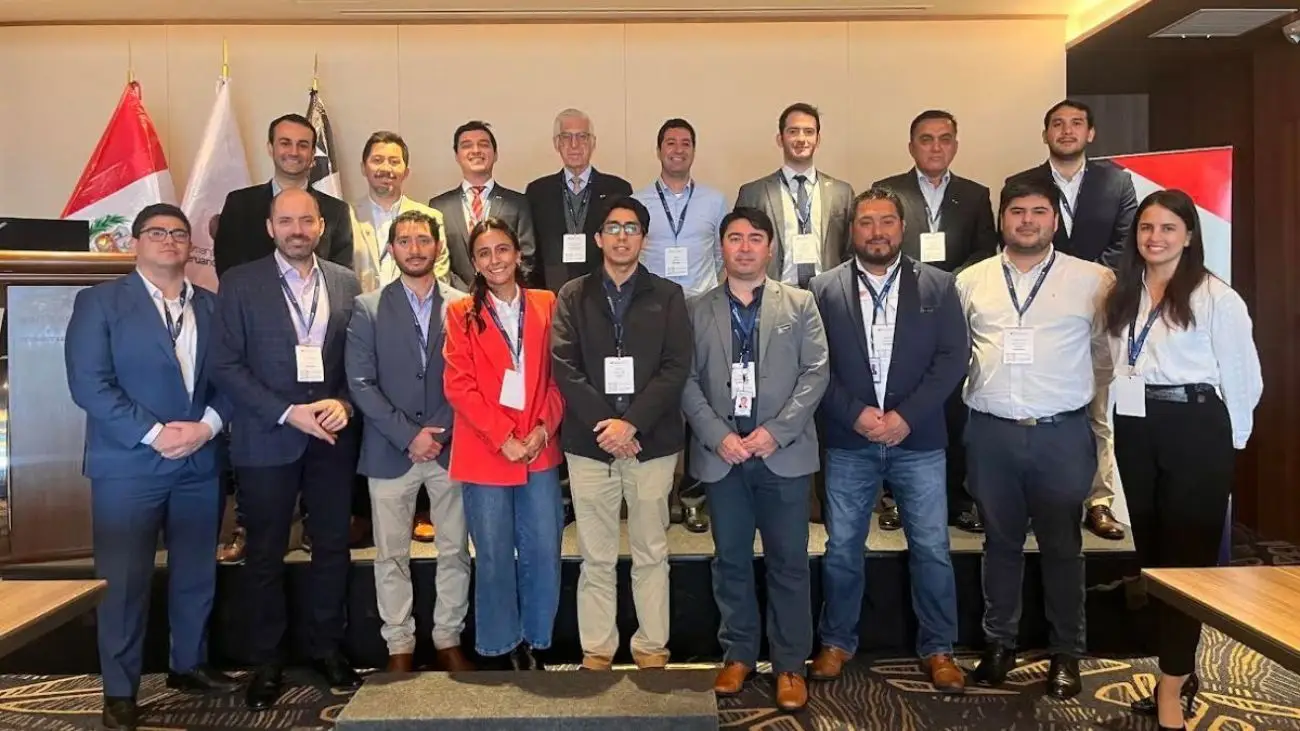 Misión Comercial Perú–Chile fortalece lazos entre trece empresas chilenas y el sector minero peruano Misión Comercial Perú–Chile fortalece lazos entre trece empresas chilenas y el sector minero peruano