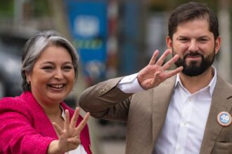 Presidente Boric respalda a Jeannette Jara como candidata presidencial prometedora