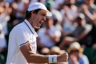 Nicolás Jarry avanza a octavos de final en Wimbledon 2025