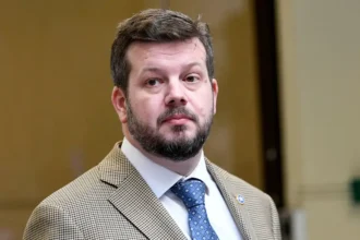 Declaraciones de Kaiser desatan controversia política: reacciones y posible sanción