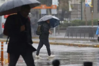 Clima en Chile: Pronóstico del tiempo con chubascos y lluvias en siete regiones este martes