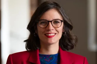 Camila Vallejo retorna como vocera en La Moneda tras postnatal