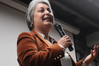 Encuesta Data Influye: Jeannette Jara lidera en primera vuelta presidencial
