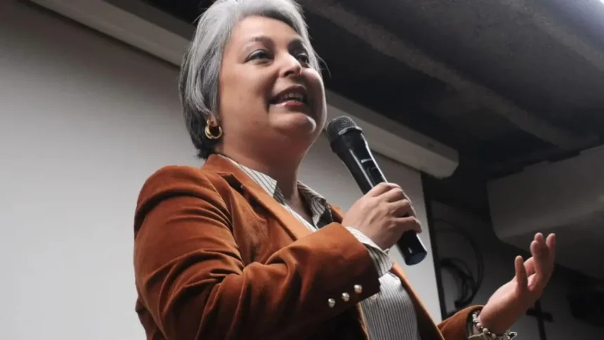 Encuesta Data Influye: Jeannette Jara lidera en primera vuelta presidencial