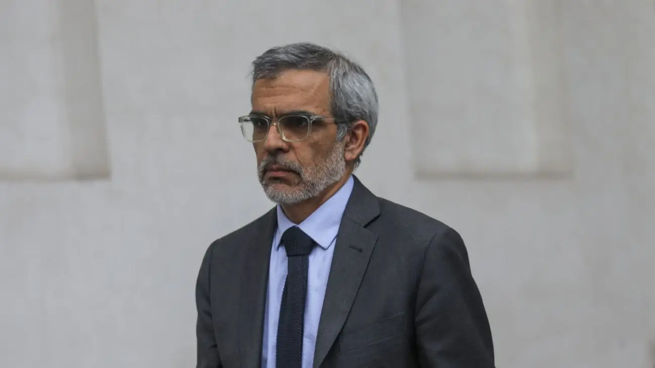 Ministro de Seguridad se retracta sobre presunto narcotráfico en FACh Ministro de Seguridad se retracta sobre presunto narcotráfico en FACh