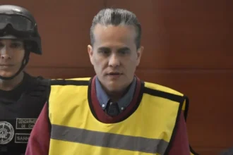 Ordenan arresto domiciliario total para exseremi por caso Democracia Viva