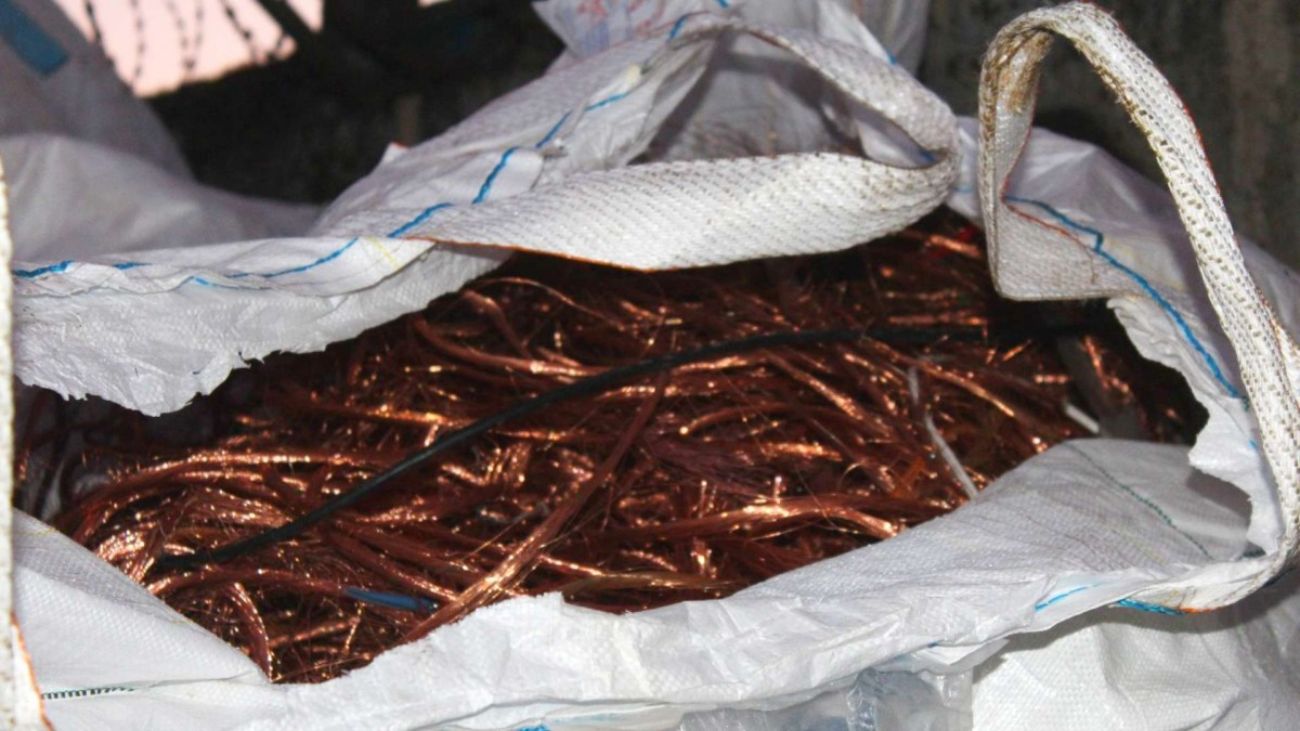 Operativo policial incauta nueve toneladas de cobre en Puerto Montt Operativo policial incauta nueve toneladas de cobre en Puerto Montt