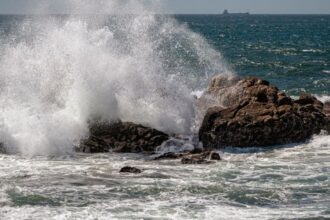 Alerta de marejadas en costas chilenas: ¿qué regiones se verán afectadas?