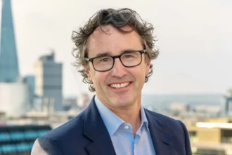 Rio Tinto nombra a Simon Trott como nuevo CEO a partir de agosto de 2025