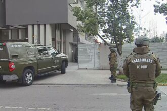 Hombre armado en San Miguel es rodeado por el GOPE sin heridos