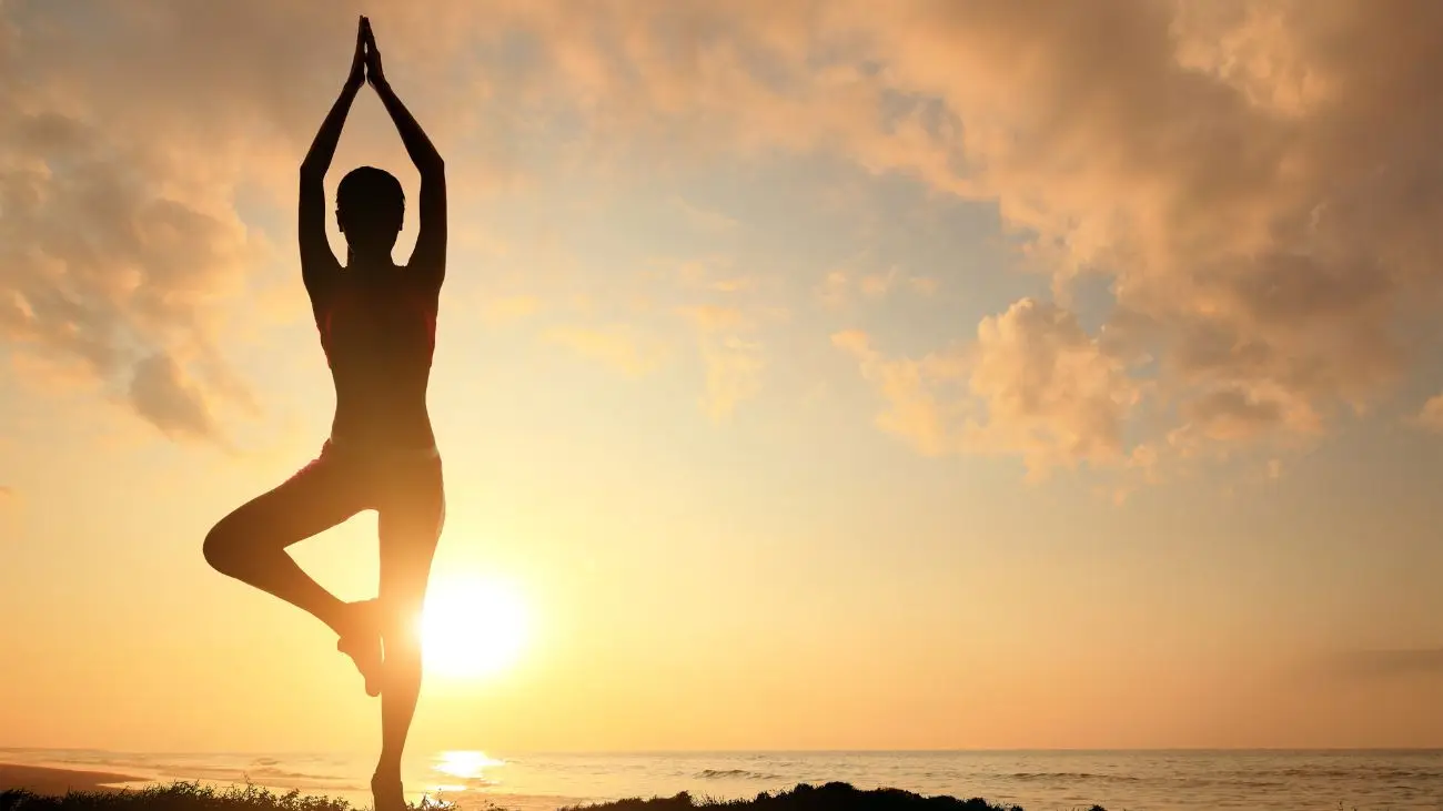 Descubre los beneficios del yoga en casa para cuerpo y mente Descubre los beneficios del yoga en casa para cuerpo y mente
