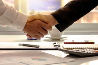 Metlen y Copec EMOAC firman contrato por 450 GWh de energía renovable en Chile