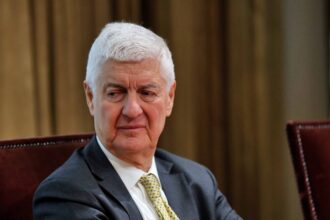 Etcheberry paga todas sus deudas por propiedad en Paine tras polémica