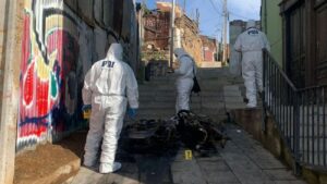 Balacera en Cerro Toro de Valparaíso: un muerto y dos heridos graves