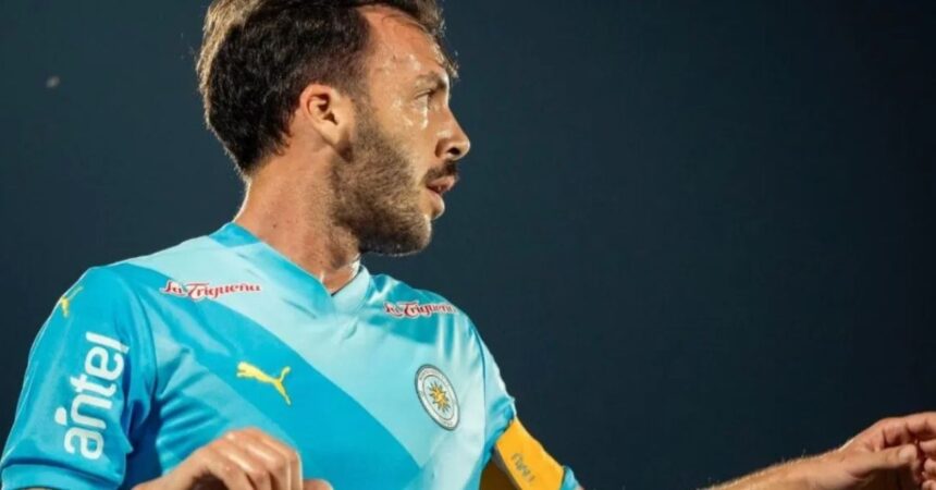 Sebastián Rodríguez pierde protagonismo en la U mientras Gonzalo Montes se consolida en Uruguay