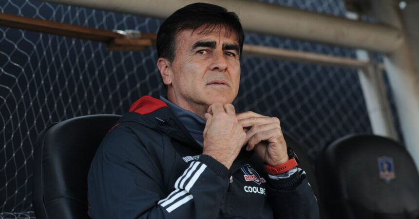Bloque del CSD en Blanco y Negro impulsa regreso de Gustavo Quinteros a la banca de Colo Colo