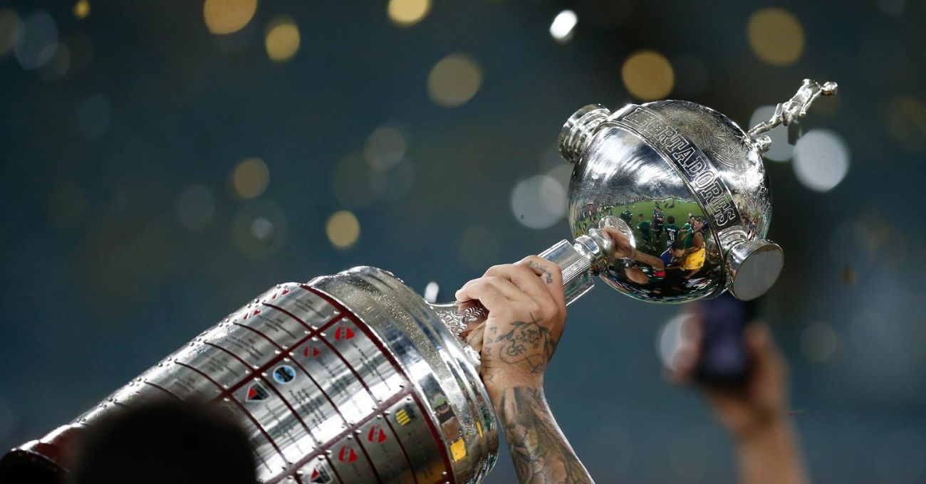 Delantero que brilló en Chile compara Libertadores con Champions: "Me duermo viendo el torneo europeo"