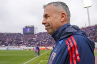 Gustavo Álvarez supera por el doble el sueldo de Julio Vaccari en duelo de técnicos por Sudamericana