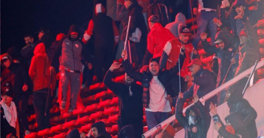 19 chilenos heridos, dos graves, y 97 detenidos tras incidentes en Avellaneda