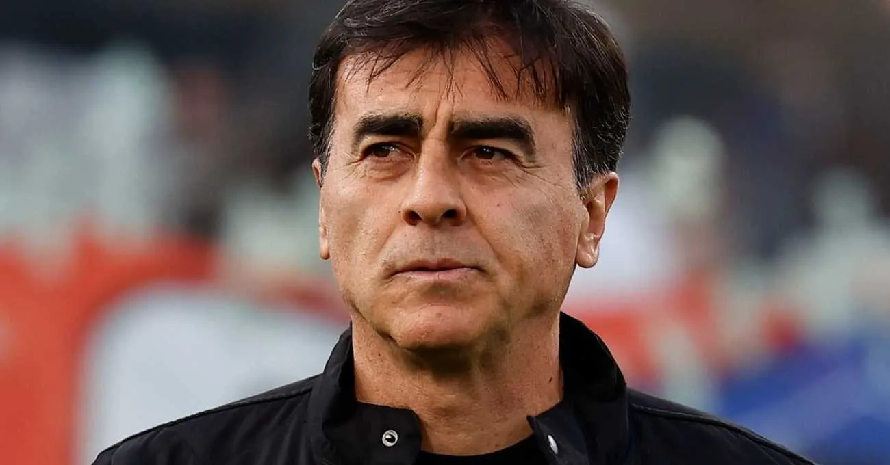 La exigencia sobre Vidal que le cerró la puerta de Colo Colo a Quinteros La exigencia sobre Vidal que le cerró la puerta de Colo Colo a Quinteros