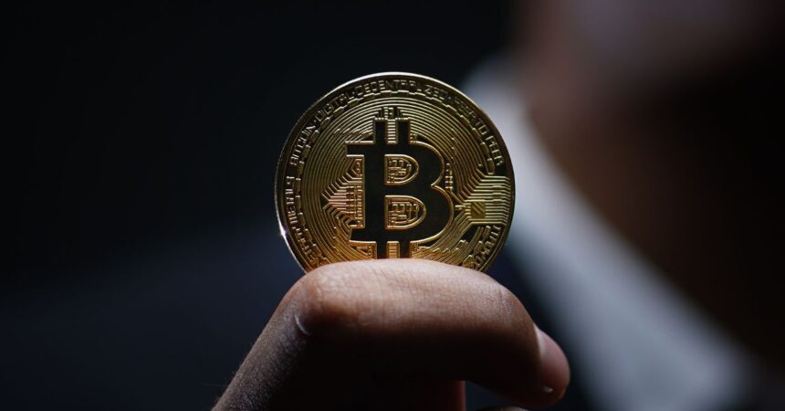 Ballena de Bitcoin Mueve $52 Millones en BTC Después de 13 Años