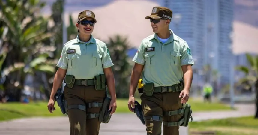 Descubre los sueldos de un carabinero recién egresado de la Escuela de Carabineros de Chile según su grado