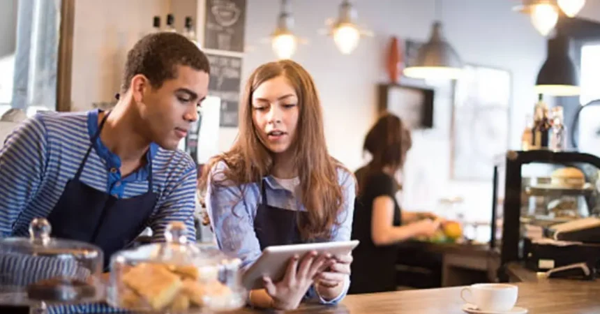 Descubre cómo jóvenes trabajadores de hasta 25 años pueden recibir hasta $670 mil en ayudas del Estado