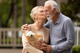 Aumenta el monto del Bono Bodas de Oro 2025: Todo lo que necesitas saber para acceder al beneficio en Chile