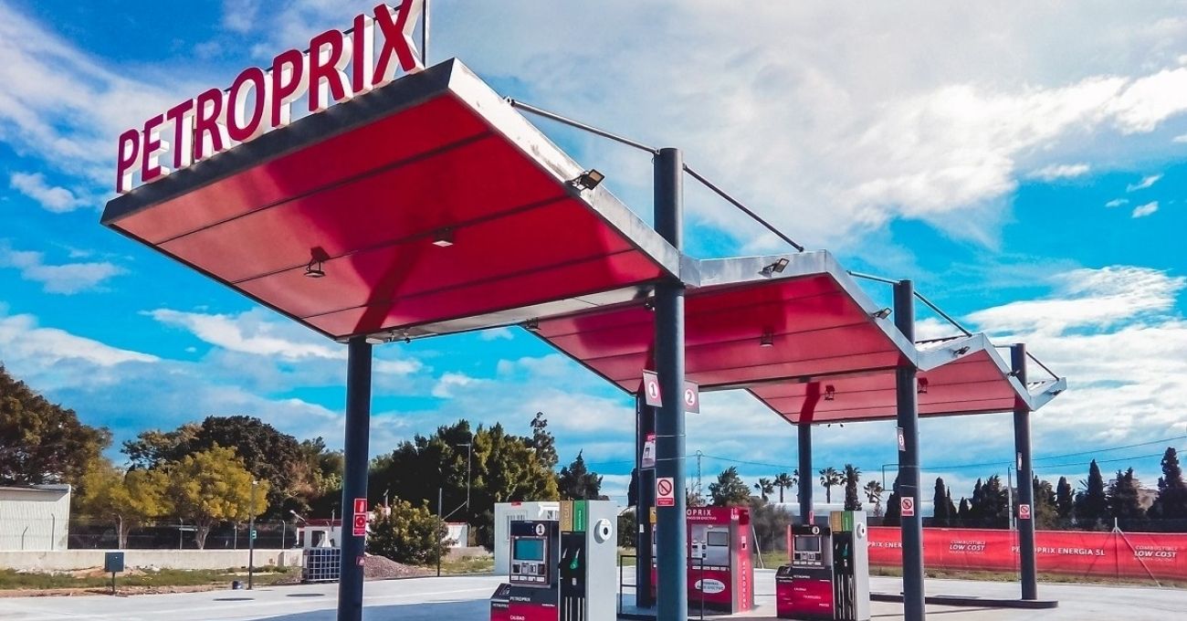 Petroprix inaugura estaciones low cost en Chile: precios $200 más bajos que la competencia Petroprix inaugura estaciones low cost en Chile: precios $200 más bajos que la competencia