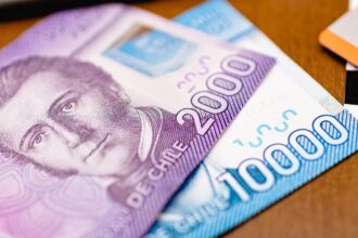 Madres jubiladas recibirán bono de hasta $952 mil: revisa requisitos y si lo obtienes