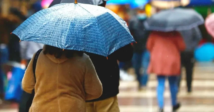 Se aproximan lluvias a Santiago: Instituto Meteorológico de Noruega pronostica más de 3 mm este fin de semana