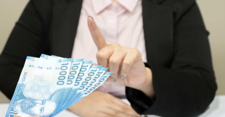 ¿Cómo obtener $10.000 mensuales con el Bono por Asistencia Escolar? Descubre los 4 requisitos esenciales