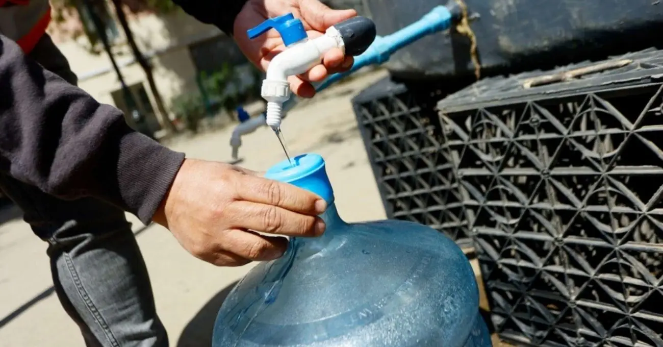 Aguas Andinas anuncia cortes de agua programados para seis comunas de Santiago este 1 de octubre Aguas Andinas anuncia cortes de agua programados para seis comunas de Santiago este 1 de octubre