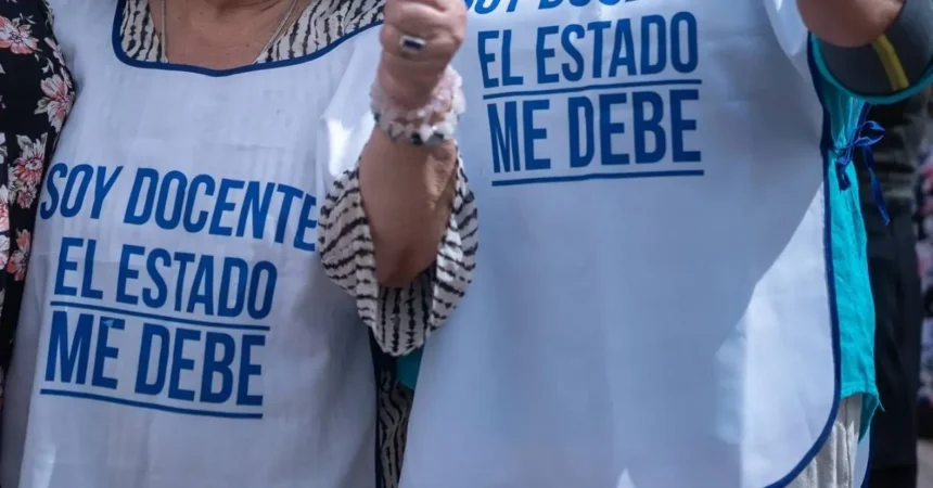Profesores recibirán compensación de $4,5 millones por Deuda Histórica Docente: detalles sobre plazos y requisitos