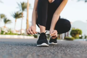 Descubre cómo conseguir zapatillas de las mejores marcas con hasta un 60% de descuento en sus "outlets" online